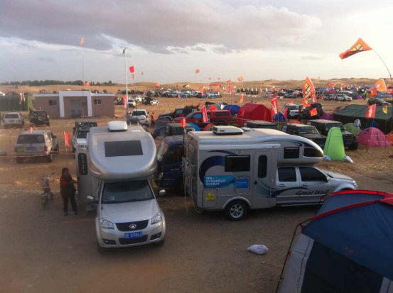 阿拉善英雄會(huì)即將開始 阿拉善英雄會(huì)即將開始