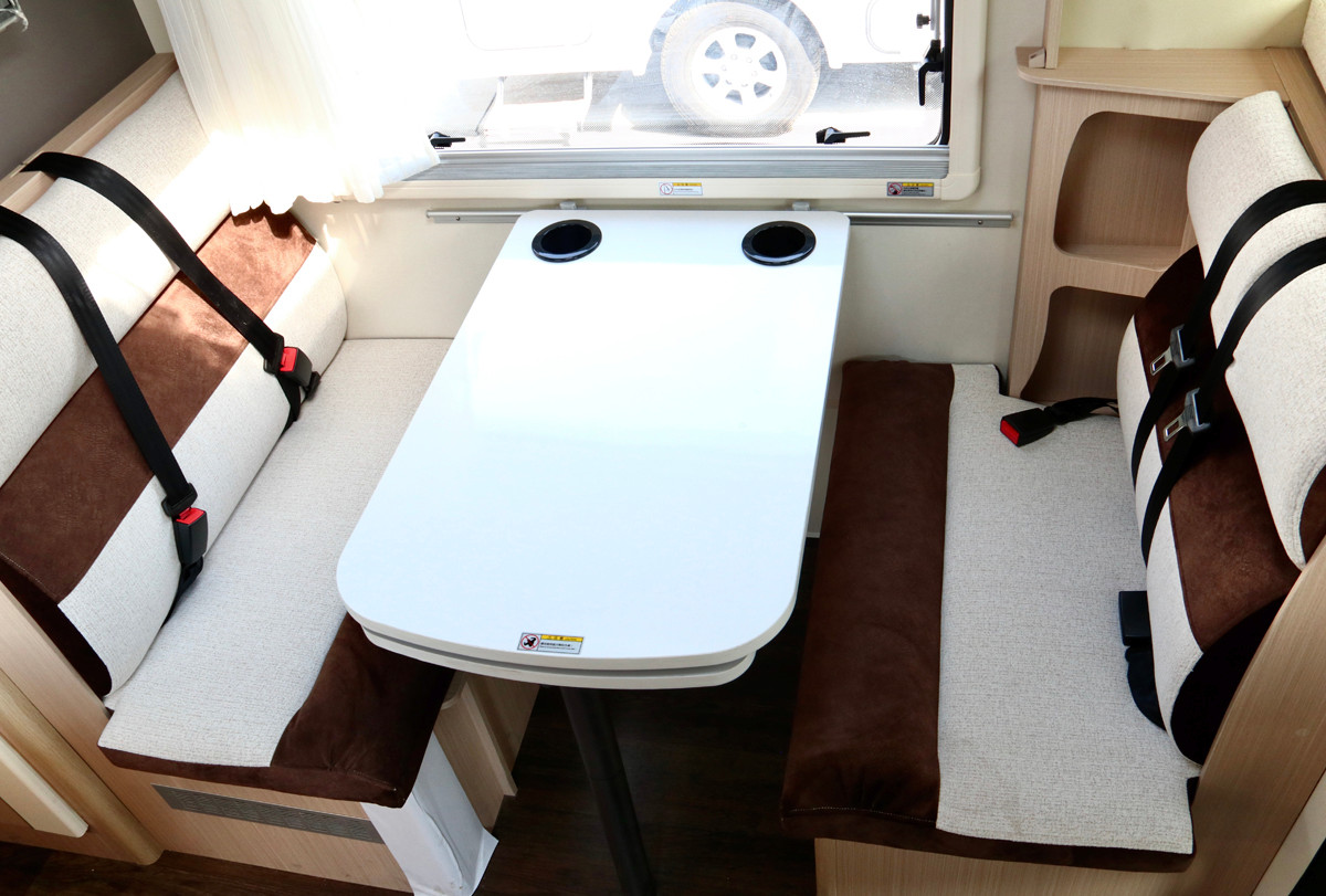 上山下河無往不至,深度自駕還是C7房車 上山下河無往不至,深度自駕還是C7房車