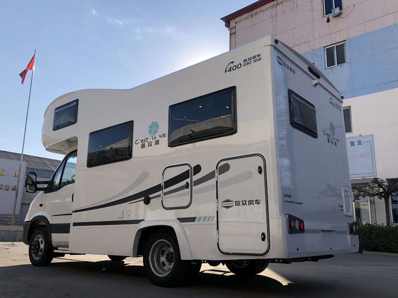 幸運(yùn)四葉草房車,旅行更舒適選擇 幸運(yùn)四葉草房車,旅行更舒適選擇