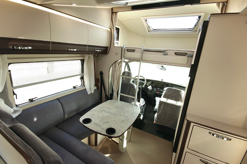 幸運(yùn)四葉草房車,旅行更舒適選擇 幸運(yùn)四葉草房車,旅行更舒適選擇