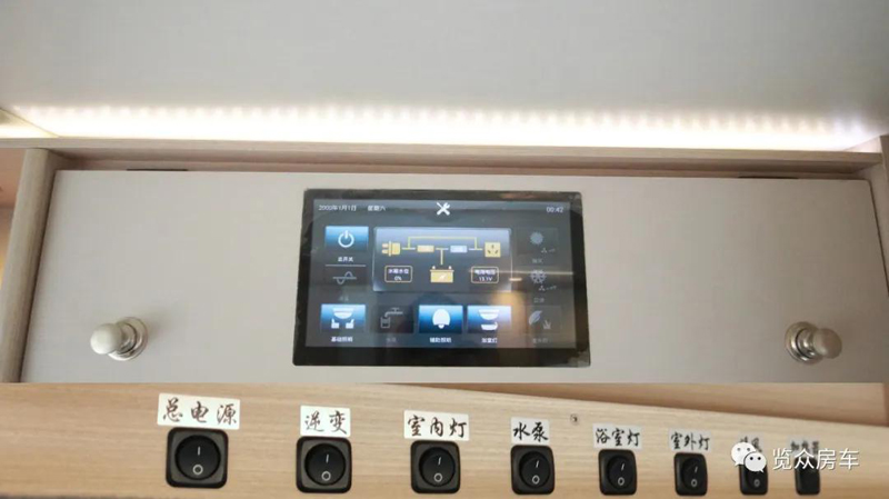 帶老人孩子出行，適合選這款房車