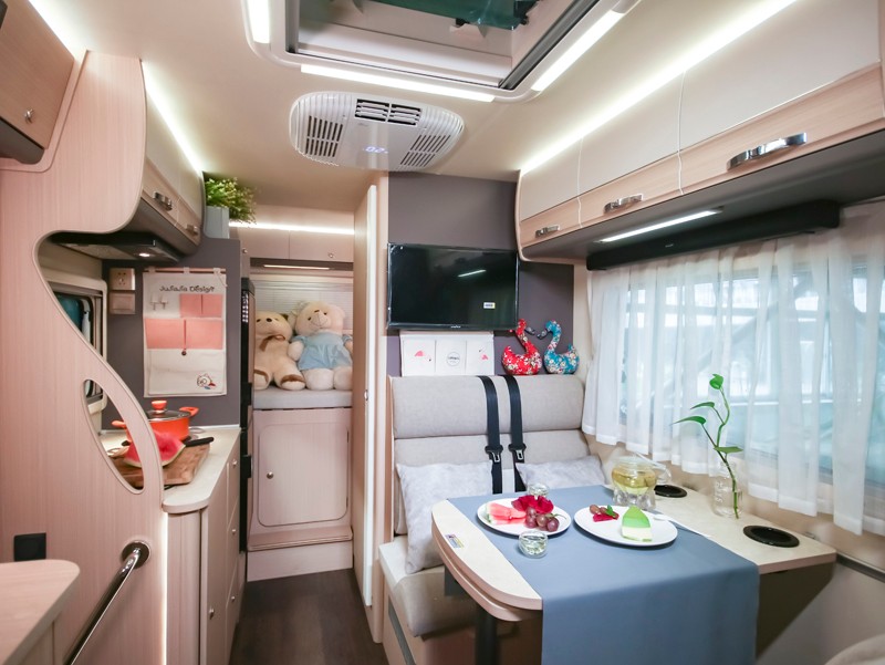 體驗駕駛樂趣，品位舒適房車生活