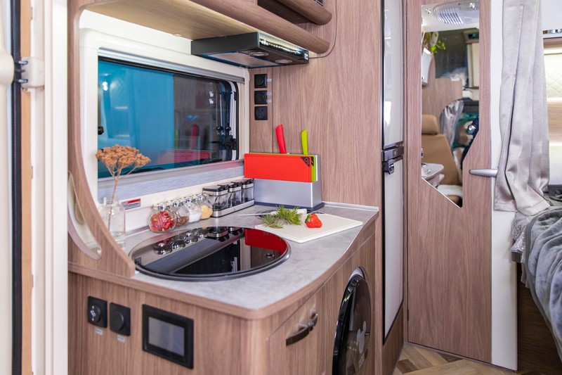 塞拉維房車，夠大，夠舒適