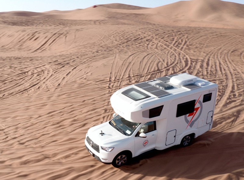 極致動力、四驅(qū)越野，樣樣都強，就是這款房車