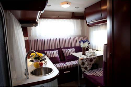 你沒看錯，歡迎來到2012年的房車世界！