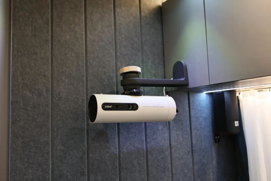 TOD智能四驅 全車越野套件,這是不是你理想的C型越野房車? TOD智能四驅 全車越野套件,這是不是你理想的C型越野房車?